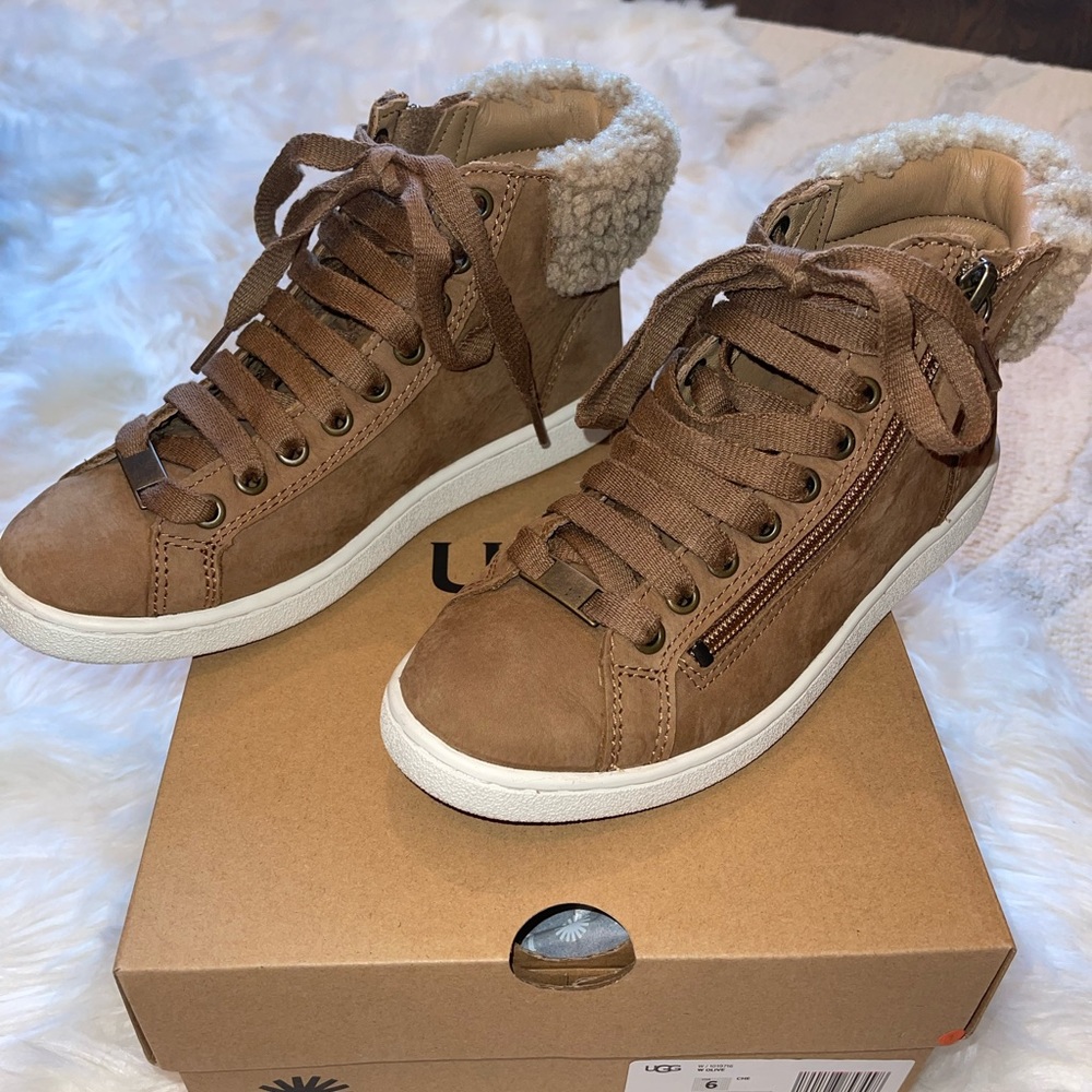 Ugg Olive Womens Lace Up Sneaker